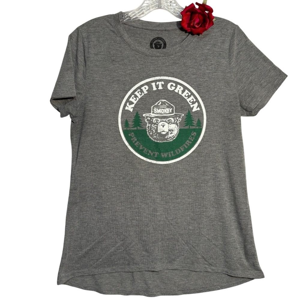 Official license keep it green prevent wild fires bear short sleeve top med gray